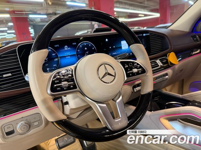 Mercedes-Benz GLS-Class 2023 — photo 8