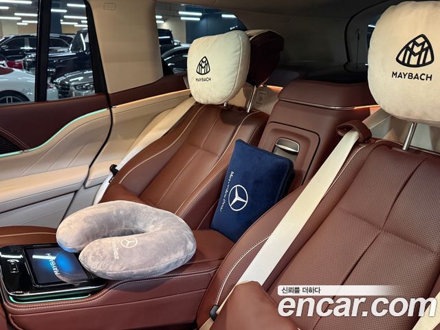 Mercedes-Benz GLS-Class 2023 — photo 19