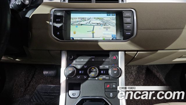 Land Rover Range Rover Evoque 2015 — photo 12
