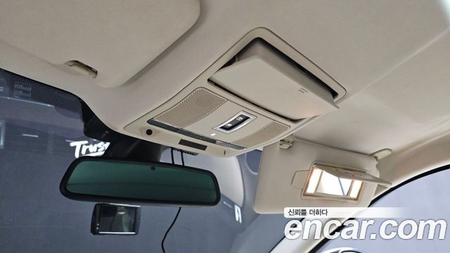 Land Rover Range Rover Evoque 2015 — photo 17