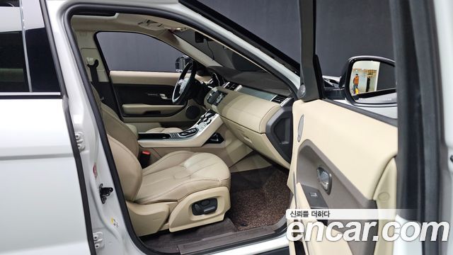 Land Rover Range Rover Evoque 2015 — photo 18