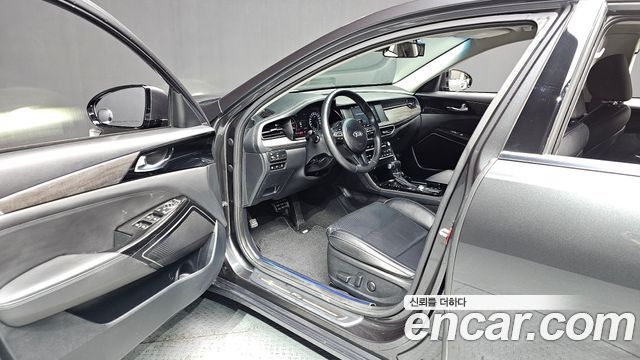 Kia K7 2021 — photo 10
