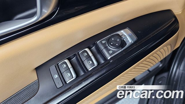 Kia Canival 2023 — photo 13