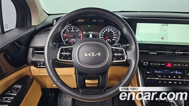 Kia Canival 2023 — photo 15