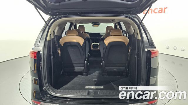 Kia Canival 2023 — photo 19