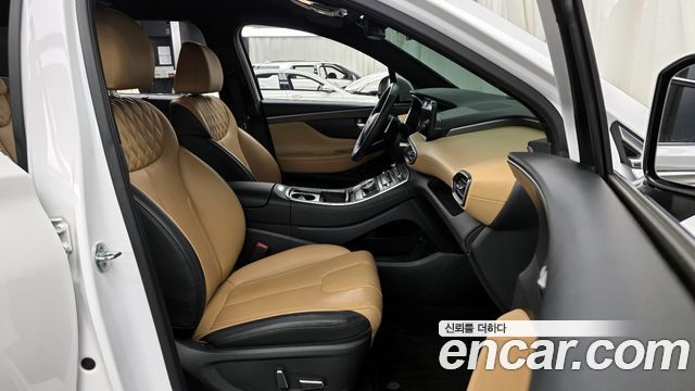 Hyundai Santafe 2022 — photo 11