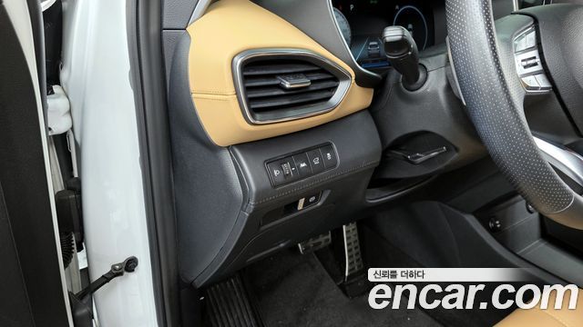 Hyundai Santafe 2022 — photo 18