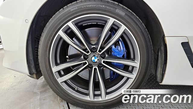 BMW Gran Turismo 2022 — photo 5