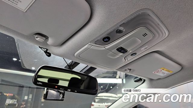 Toyota Prius 2018 — photo 17