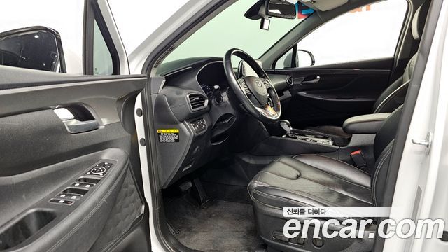 Hyundai Santafe 2019 — photo 11