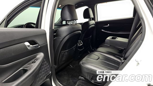 Hyundai Santafe 2019 — photo 12