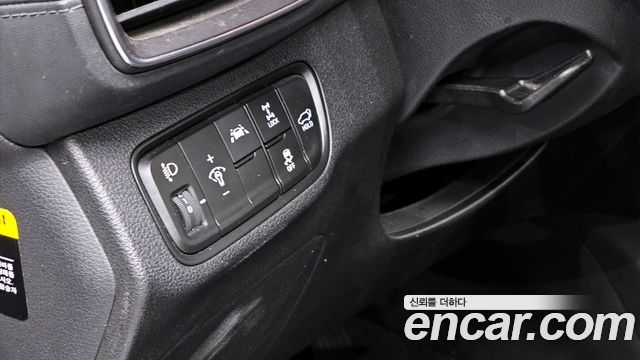 Hyundai Santafe 2019 — photo 15