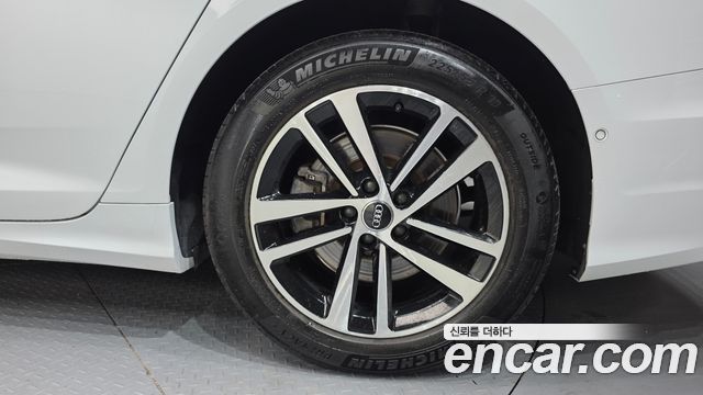 Audi A6 2020 — photo 5