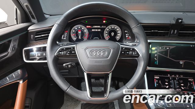 Audi A6 2020 — photo 14