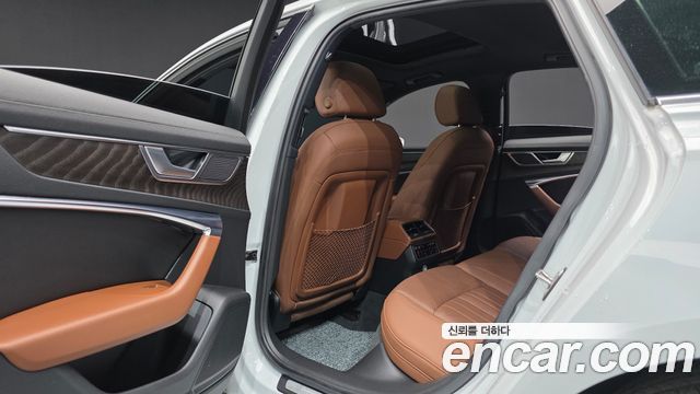 Audi A6 2020 — photo 17