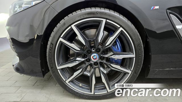 BMW 8-Series 2023 — photo 5