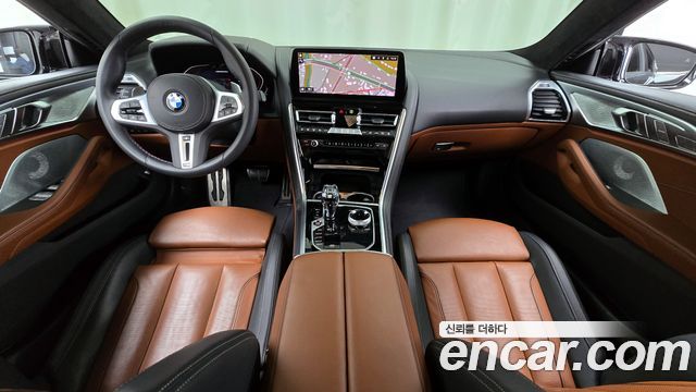 BMW 8-Series 2023 — photo 7