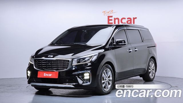 Kia Canival 2019 — photo 1