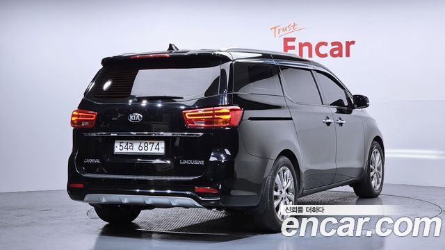 Kia Canival 2019 — photo 2