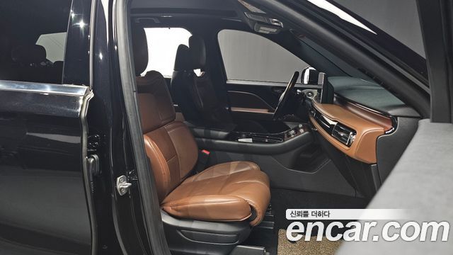 Lincoln Aviator 2021 — photo 10