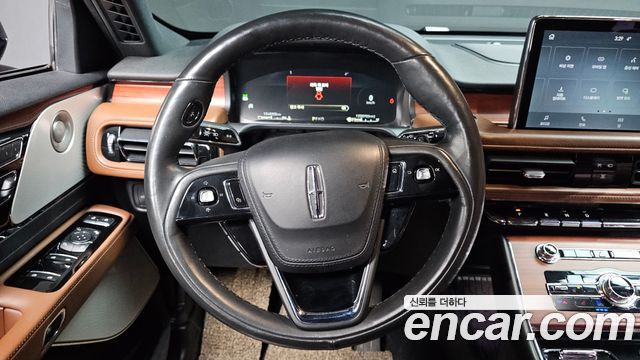 Lincoln Aviator 2021 — photo 13