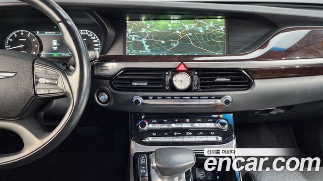 Genesis EQ900 2016 — photo 14