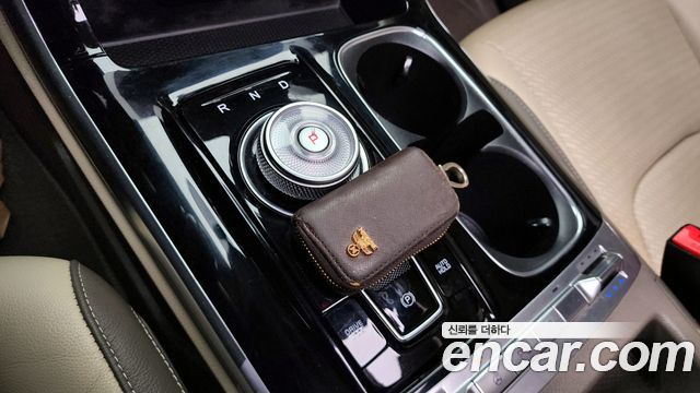 Kia Canival 2022 — photo 9