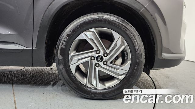Hyundai Santafe 2023 — photo 5