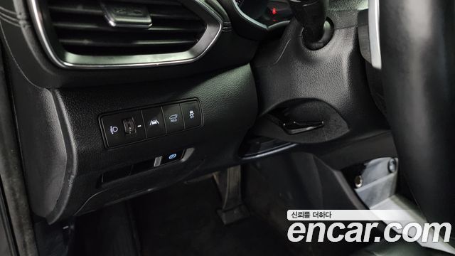 Hyundai Santafe 2023 — photo 14
