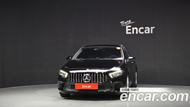 Mercedes-Benz A-Class 2020 — photo 3