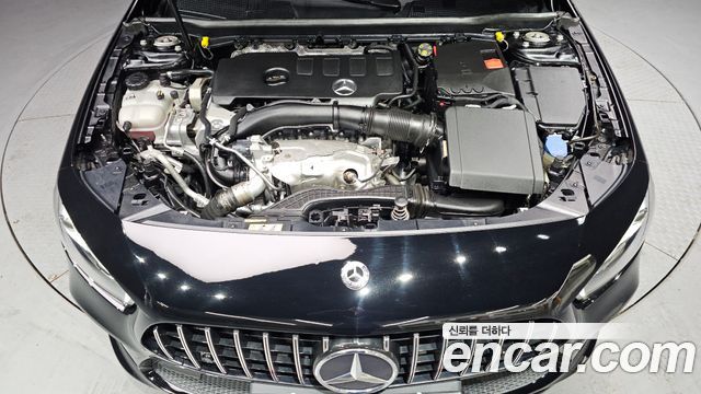 Mercedes-Benz A-Class 2020 — photo 6