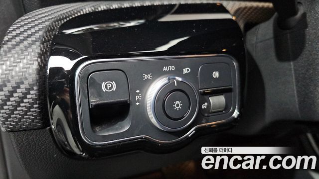 Mercedes-Benz A-Class 2020 — photo 19