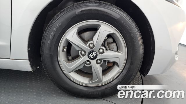 Hyundai AVANTE 2016 — photo 5