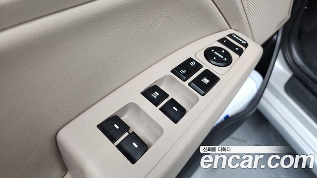 Hyundai AVANTE 2016 — photo 14
