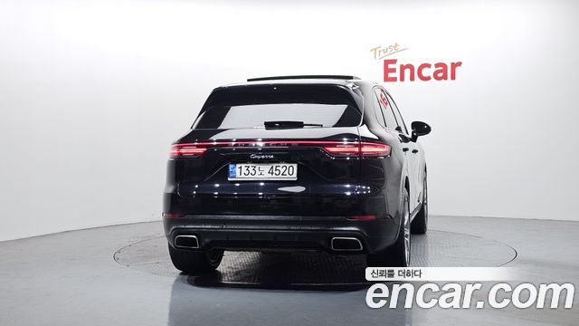 Porsche Cayenne 2021 — photo 4
