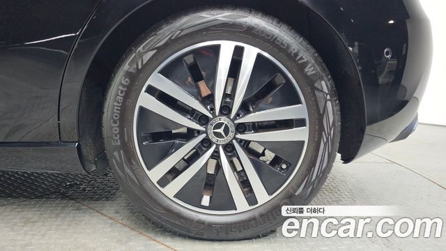 Mercedes-Benz A-Class 2021 — photo 5