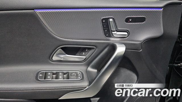 Mercedes-Benz A-Class 2021 — photo 14