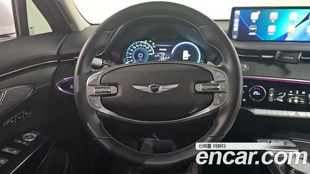 Genesis GV70 2022 — photo 13