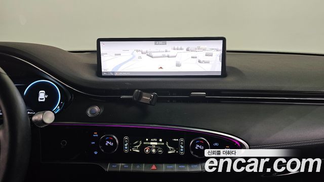 Genesis GV70 2022 — photo 14