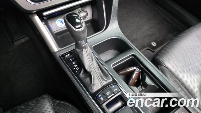 Hyundai Sonata 2016 — photo 9