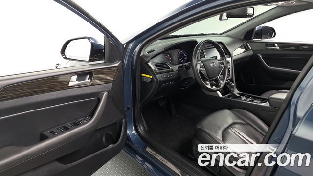 Hyundai Sonata 2016 — photo 11