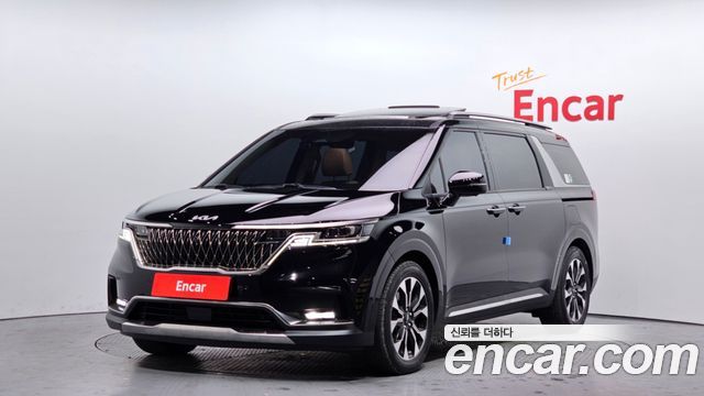 Kia Canival 2023 — photo 1