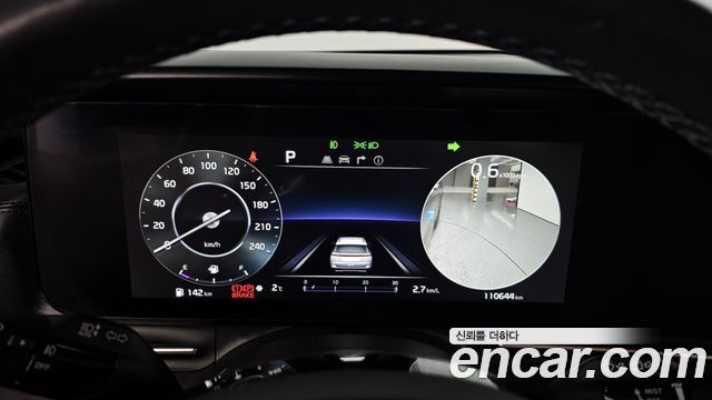 Kia Canival 2023 — photo 8