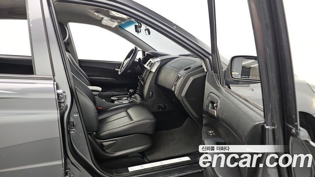 KG Mobility KORANDO 2017 — photo 18