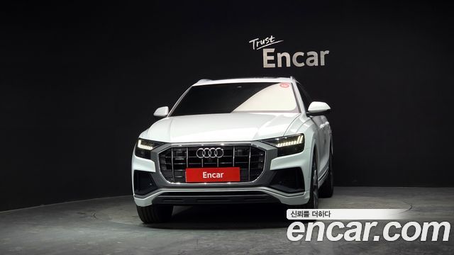 Audi Q8 2021 — photo 3