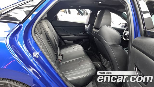 Hyundai AVANTE 2022 — photo 12