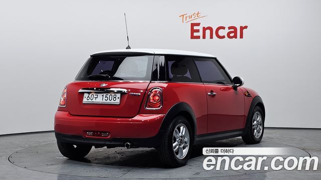 Mini Cooper 2012 — photo 2