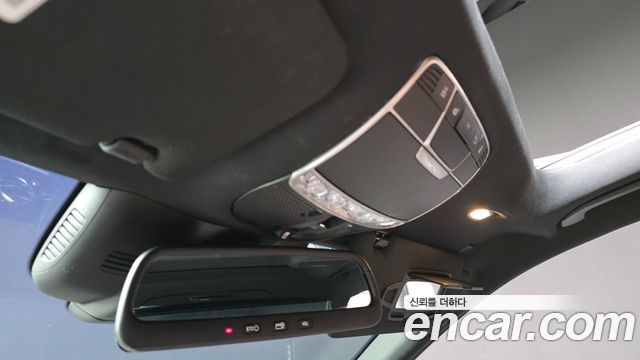 Mercedes-Benz S-Class 2015 — photo 17