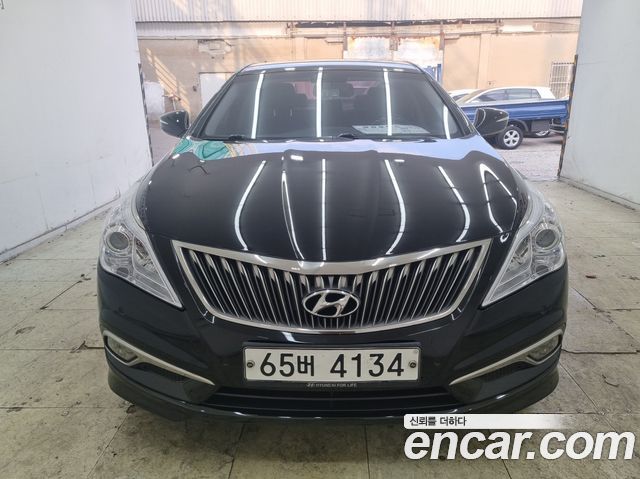 Hyundai Grandeur 2015 — photo 1