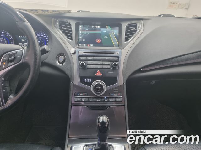 Hyundai Grandeur 2015 — photo 11